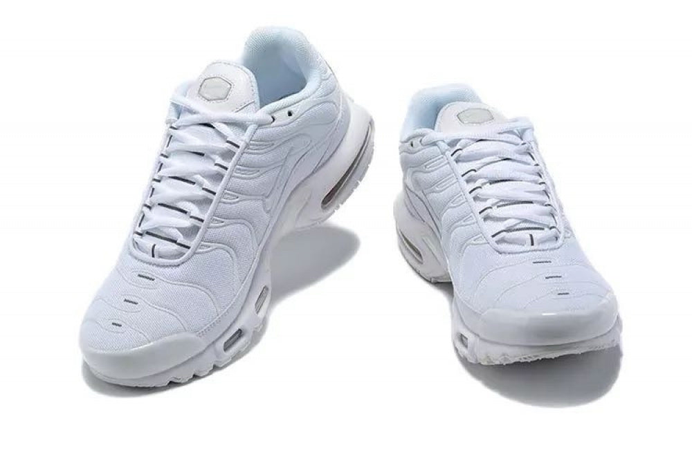 Air Max TN Plus "Triple White"